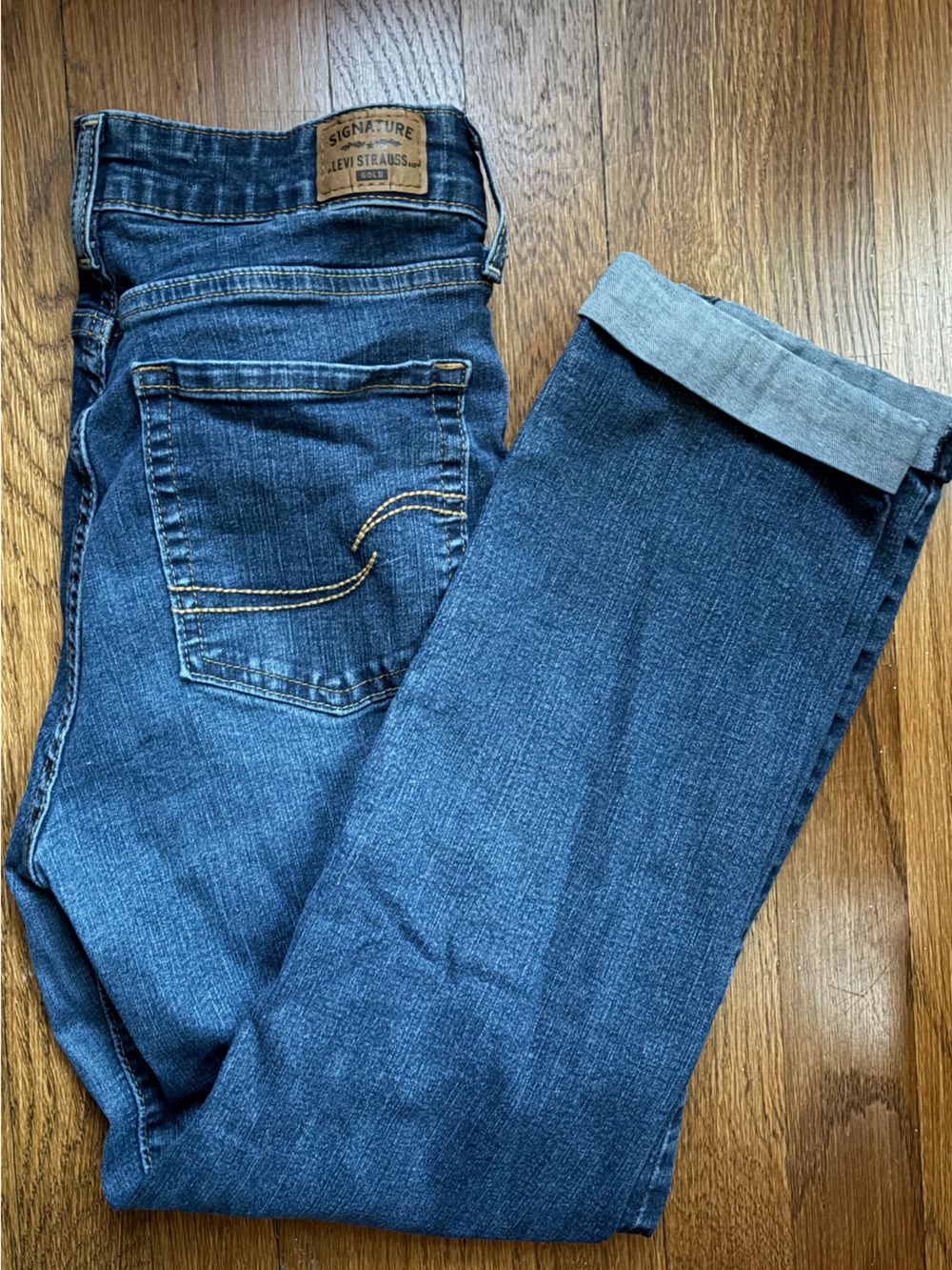 LEVIS Classic women’s Dark Blue Jeans - Comfortable Everyday Denim, skinny